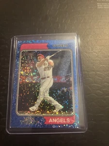 2023 Topps Heritage Mike Trout #5 Cromo Blu Scintillante Rifrattore Angeli - Foto 1 di 1