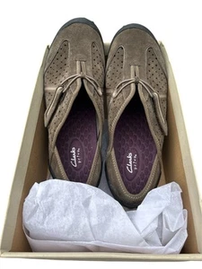 NEW Clarks 9.5 Women's Tequini Dark Gunsmoke Brown Leather Upper Comfort Shoes - Picture 1 of 10