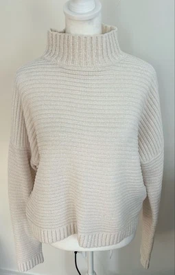 Suéter Para Mujer FOREVER 21 Crema Acanalado Cuello Alto S Foto 1 de 4