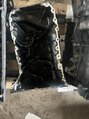 VW T5 2009 2.5 Tdi AXD Engine Oil Sump - Image 1 of 4