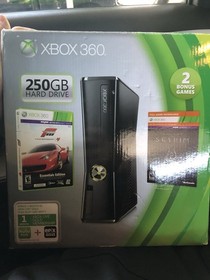 Microsoft Xbox 360 Holiday Bundle 250GB Black Console (R9G-00165)