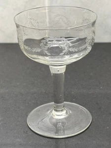 1 X Vintage Martini Coupe Cocktail Etched Glass Made In Czechoslovakia - Picture 1 of 14