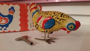 Vintage Soviet Era Windup Toy Chicken Bird Pecks Ground defective plastic - Picture 1 of 4