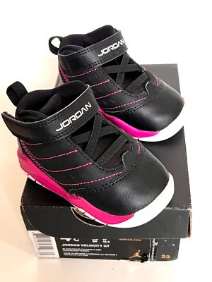 Zapatos de bebé Jordan Velocity GT en negro/blanco/fucsia, talla 5C nuevos en caja Foto 1 de 4