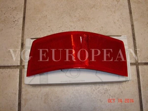 Mercedes-Benz GLK-Class Genuine Rear Bumper Right Reflector GLK350 NEW - Picture 1 of 4