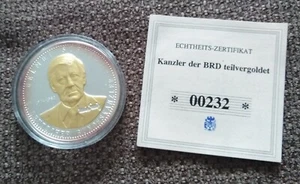 Medaille Deutscher Bundeskanzler Helmut Schmidt - Bild 1 von 6
