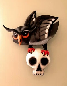 Cloth Folk Art Pattern "Owl and Skull" By Susan Barmore - Picture 1 of 1