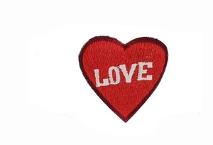 Ecusson brodé coeur Love Fait main Nepal AA-B2 - Picture 1 of 1