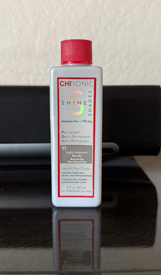 Color de cabello líquido Chi Ionic Shine 9I rubio iridiscente claro (3 oz) Foto 1 de 1
