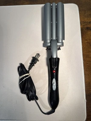 Revlon 3 Barrel Jumbo Hair Waver Model RVR3005 Helen Of Troy, Tested and Working - Image 1 of 4