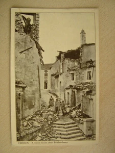 Vintage Postcard, VERDUN. A STREET SCENE AFTER BOMBARDMENT. Unused. - Bild 1 von 1