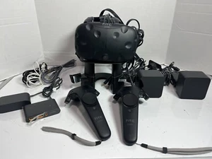 HTC Vive Developer Edition 2016 sistema VR completo - Steam VR - funcionando - ¡leer!! - Imagen 1 de 16