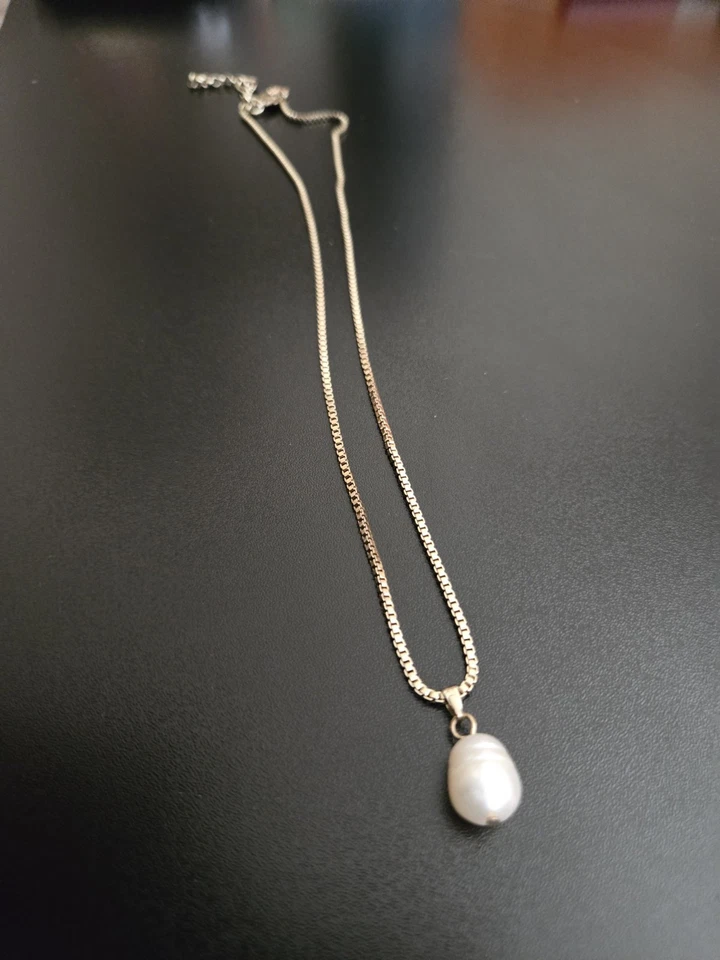 Collar de perlas barrocas AUREUS+ARGENT x REPÚBLICA BANANERA Foto 1 de 3