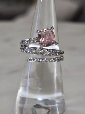 Anillo Bomb Party OG Talla 8 RG98930 "Deslizándose en Brillo" Cuarzo Rosa Circonita cúbica Rodio  Foto 1 de 4