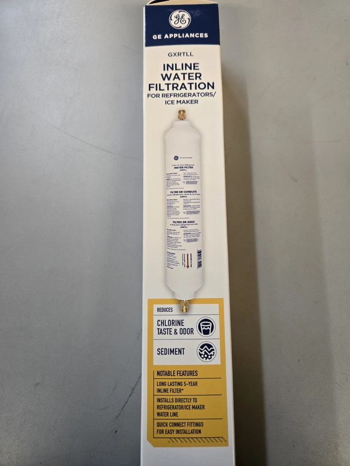 GE Universal Long Life Refrigerator Water Filter Model #GXRTLL - Image 1 of 4