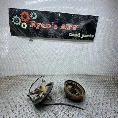 Yamaha Timberwolf 250 1997 2x4 freno delantero derecho tambor placa de respaldo panel buje Foto 1 de 4