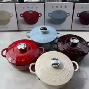 Smeg 24cm Esmalte Hierro Fundido Olla Hierro Estofado - Diseño Retro, Olla Sopera 4.2L Grande NUEVO - Imagen 1 de 11