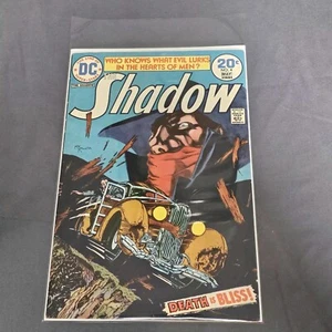 The SHADOW #4 (DC Comics 1974) Bronze Age - Picture 1 of 10