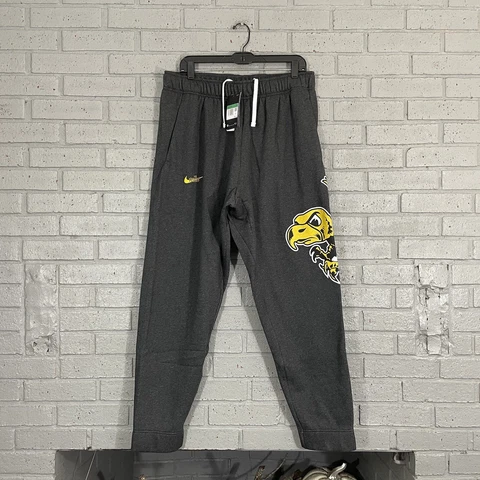 Mens Size XL Nike Heritage Iowa Buckeyes Oversized Retro Logo Jogger Sweatpants Cover