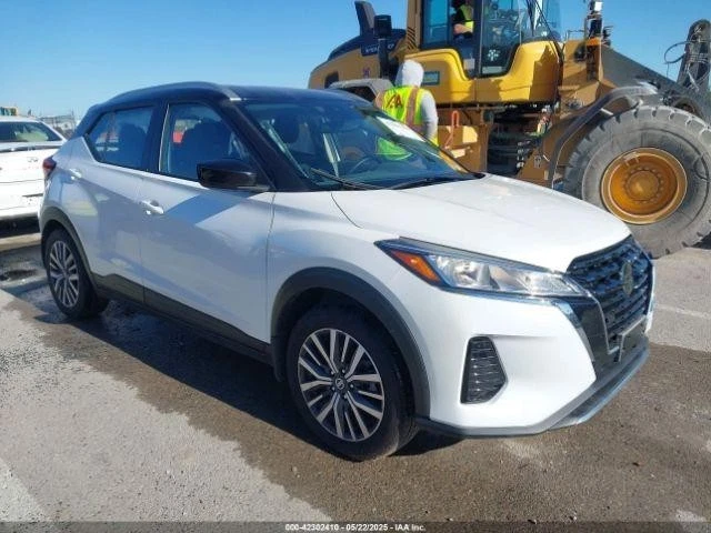 Used Front Right Fender fits: 2021 Nissan Kicks Front Right Grade A - Image 1 of 4