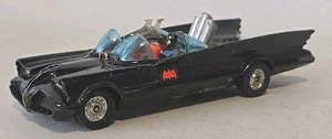 BATIMÓVIL Y BATMAN ORIGINAL VINTAGE CORGI TOYS FUNDIDO A PRESIÓN CON GANCHO DE REMOLQUE - Imagen 1 de 7