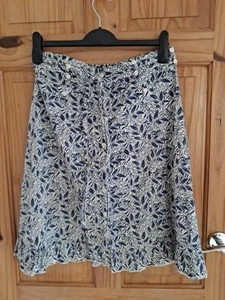 Cotton Women's VILA Fully Buttoned Skirt Cream Navy Patterned Size S - Picture 1 of 22