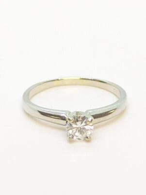 14K 2.2g White Gold .25 CT. Diamond Solitaire Ring Simple Classic Size:7 - Image 1 of 4