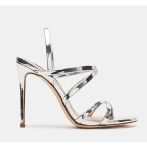 Steve Madden Tylah silberfarbene 4,5"-Stilleto-Absätze glänzende Sandalen Party Cocktail W 8M - Bild 1 von 12