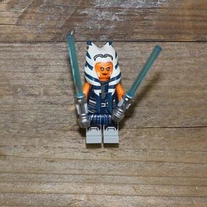 LEGO Star Wars Ahsoka Tano sw1096 Minifigure 75283 75310 - Picture 1 of 7