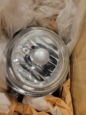 2013 - 2015 Mazda 3, 6, Cx-5, MX-5 Front RIGHT PASSENEGR Side Fog Light Lamp OEM - Image 1 of 4