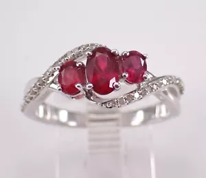 Weißgold Rubin und Diamant drei Steine Verlobungsring Jubiläumsring Schmuck Geschenk - Bild 1 von 7