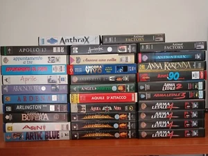 Film in vhs in ottime condizioni - Foto 1 di 7