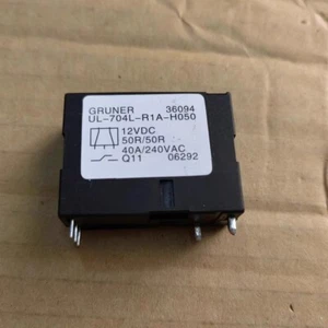 1pcs Relè usato UL-704L-R1A-H050 12VDC 50R/50R 40A GRUNER - Foto 1 di 3