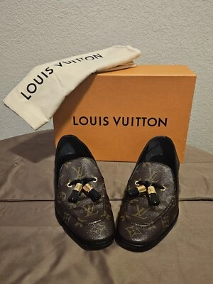 LOUIS VUITTON LV МОНОГРАММА КИСТОЧКИ ОБЩЕСТВО МОКАСИНЫ размер ЕС 36,5 США 7,5 женщин - Изображение 1 из 4