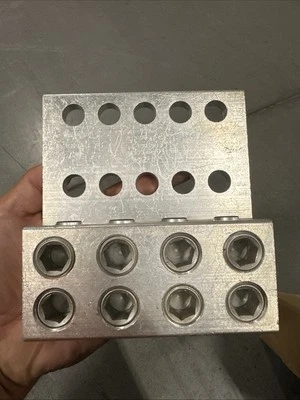 ILSCO T4A4-600N-EC Aluminum Mechanical Lug Four Conductor. Wire Range 600kcmil-2 - Image 1 of 3