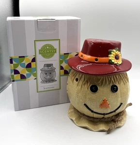 Scentsy Vogelscheuche Premium Wachswärmer mit Knolle Halloween Herbst Rentner offene Box - Bild 1 von 14