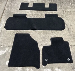 Genuine OEM GM Chevrolet Traverse Enclave Acadia Floor Mat Set 2018-2023 - Picture 1 of 6