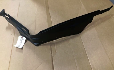 Guardabarros izquierdo trasero Rev Ski-Doo MXZ GTX GSX Summit 500ss 2002-2009 NOS 05 07 Foto 1 de 4