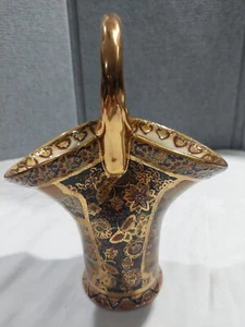 Chinesisch - Satsuma Keramik handbemalt weinender Goldkorb Hochzeit Vase signiert - Bild 1 von 15
