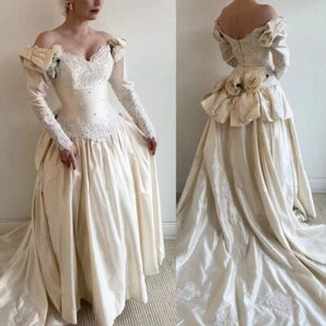 Vestidos de novia vintage de satén con volantes princesa encaje fuera del hombro vestido de novia - Imagen 1 de 10