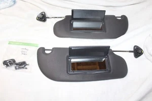 06-11 Ford CROWN VICTORIA Grand Marquis Sunvisors w/ Sun Visor Clips MIRRORS - Picture 1 of 3