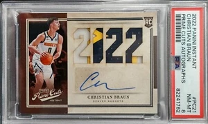 🔥 Christian Braun 2022 Panini Instant /10 PSA 8 RC - RARO! Rookie Patch Auto - Foto 1 di 2