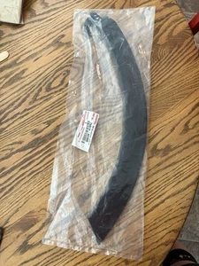 75078 - 0E900 MOULDING SUB-ASSY, REAR DOOR OUTSIDE LOWER LH Fits RX 350 23/24 - Picture 1 of 2