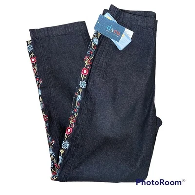 QVC Denim & Co Women's Jeans M High Waist Black Denim Floral Embroidery 30X30 - Image 1 of 4