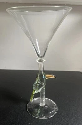 Estatuilla de vidrio hecha a mano de tucán Martini Design Yurana Foto 1 de 4