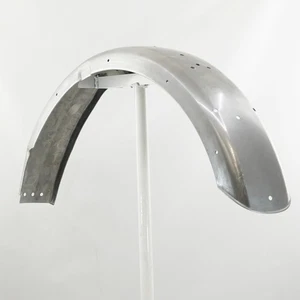TRIUMPH T100/T120 PARAFANGO POSTERIORE LAMINATO ACCIAIO DOLCE 1970 UK FORATO 83-1617 - Foto 1 di 3
