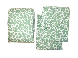 3-teiliges Room Essentials SPANNBETTLAKEN & STANDARD KISSENBEZUG SET Mikrofaser Grün - Bild 1 von 10