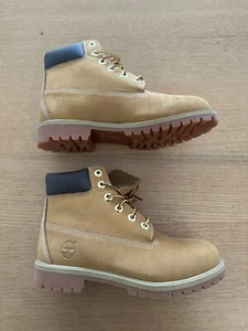 Timberland BOYS 6-INCH PREMIUM WATERPROOF BOOT, size US6 - Picture 1 of 7