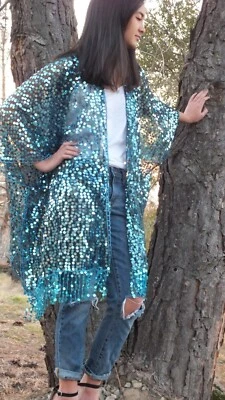 Top plumero kimono fiesta lentejuelas azul claro talla única Foto 1 de 4