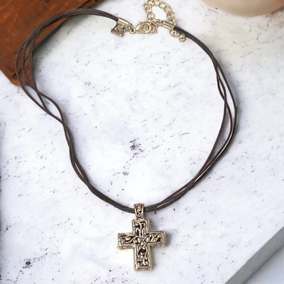 Collar Cruz Plata Abulón Reversible Cookie Lee Cuero Con Cordón Foto 1 de 4